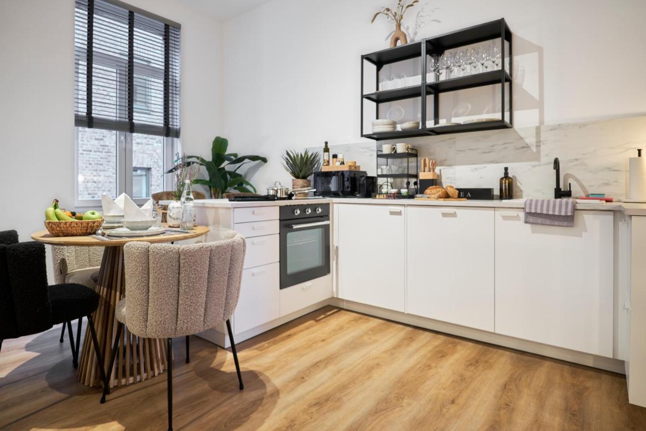 Park Avenue Apartments - Dom Mit Stil - Kueche - Parkplatz - Wlan - 65 Zoll Tv - Netflix Cologne Exterior photo