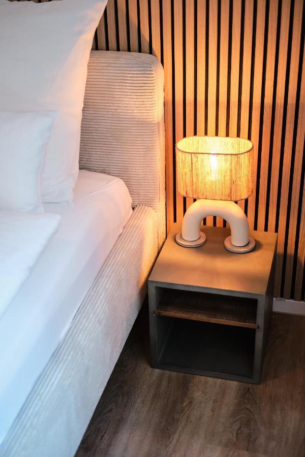 Park Avenue Apartments - Dom Mit Stil - Kueche - Parkplatz - Wlan - 65 Zoll Tv - Netflix Cologne Exterior photo