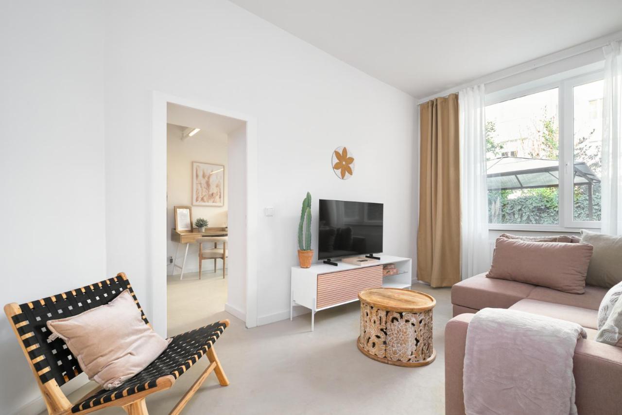 Park Avenue Apartments - Dom Mit Stil - Kueche - Parkplatz - Wlan - 65 Zoll Tv - Netflix Cologne Exterior photo