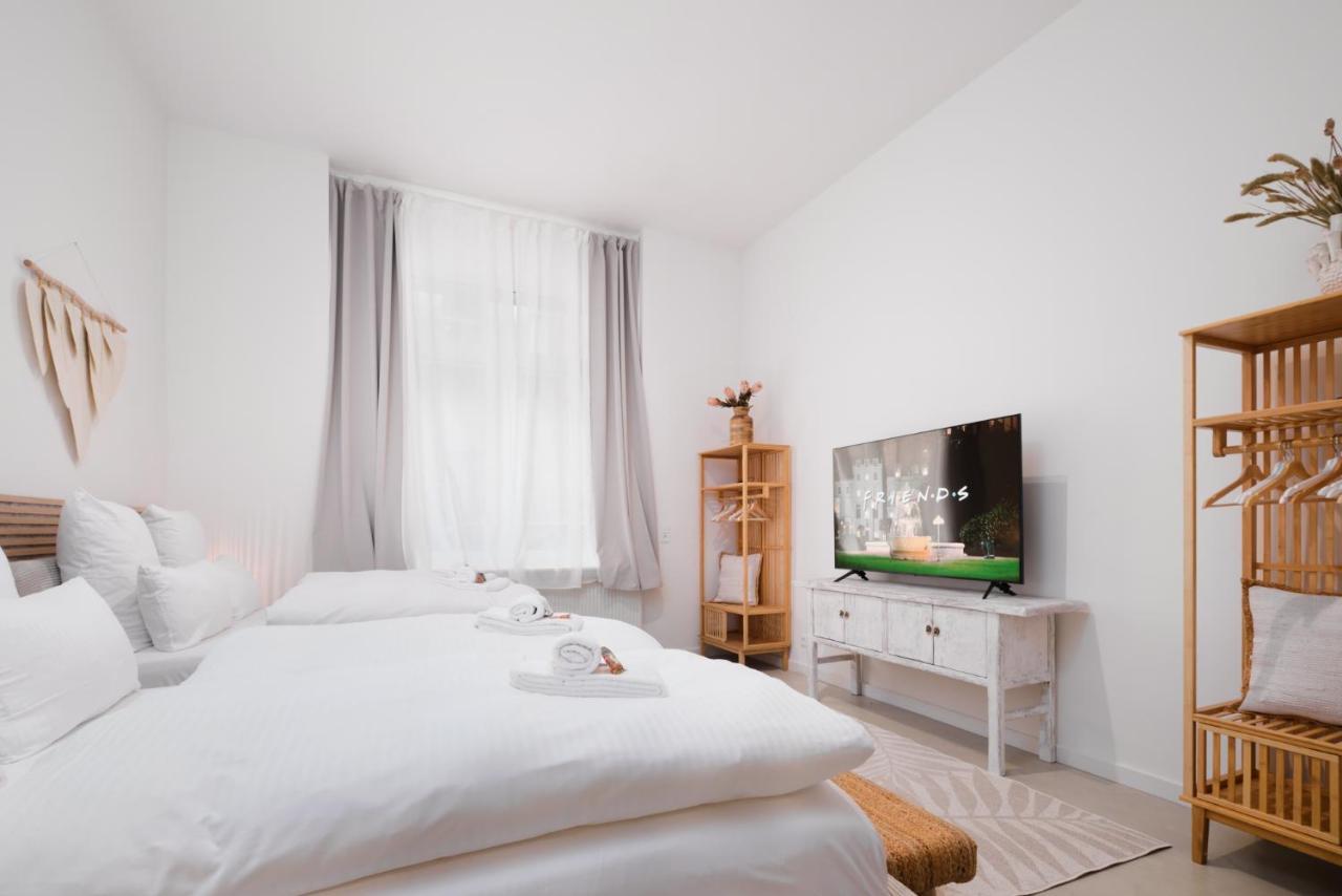 Park Avenue Apartments - Dom Mit Stil - Kueche - Parkplatz - Wlan - 65 Zoll Tv - Netflix Cologne Exterior photo